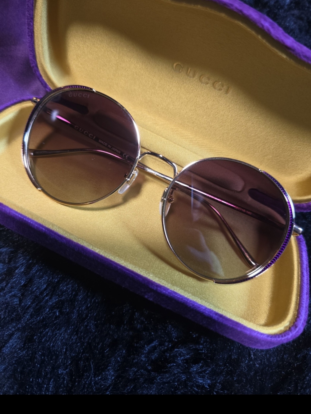 Gucci Sunglasses - Picture 2 of 7